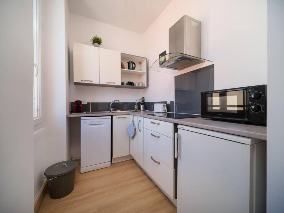 Apartment *appartement Climatise Equipe 4 Couchages* Marseille